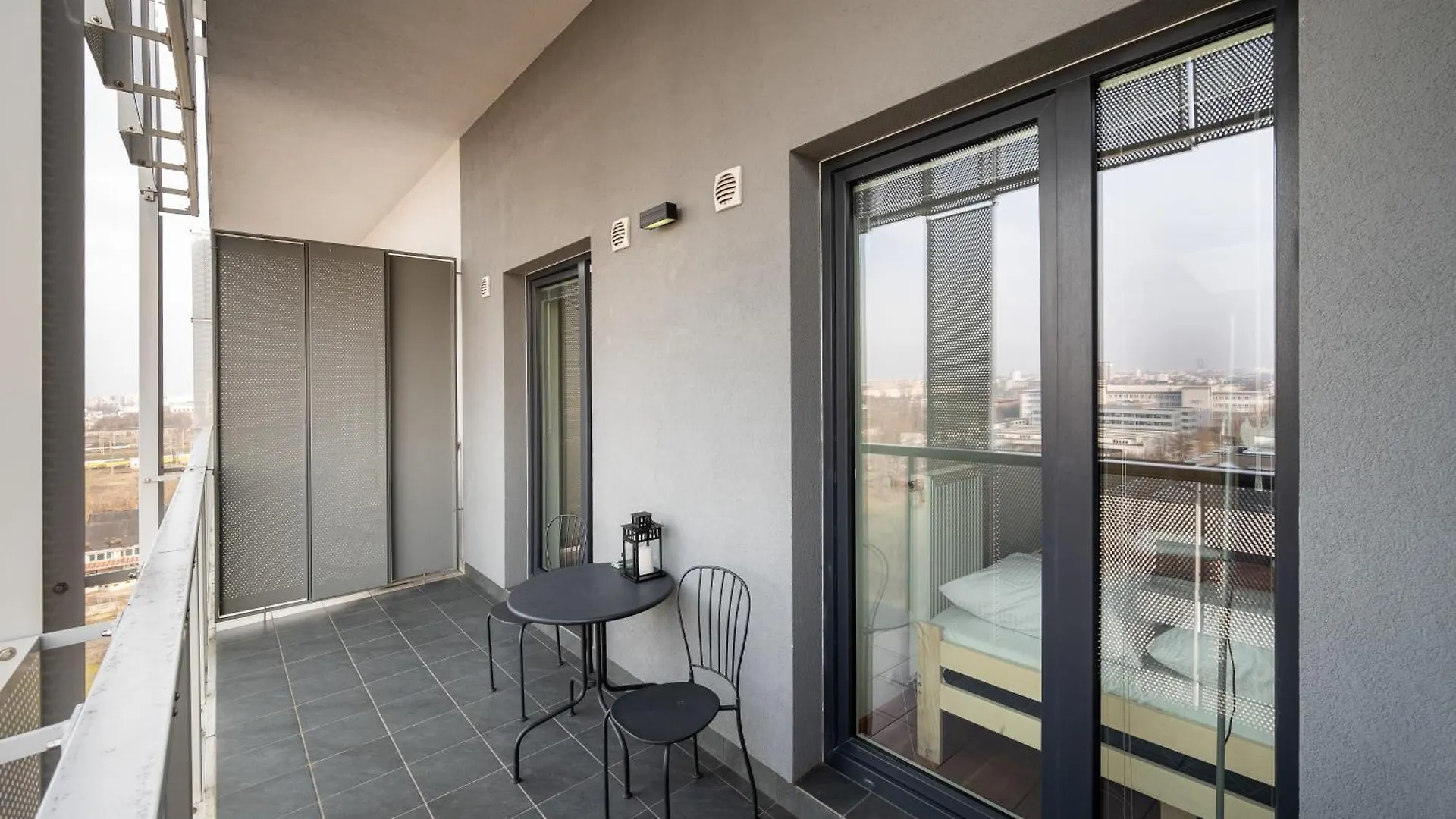 11Th Floor Praga View Apartment Warsaw
